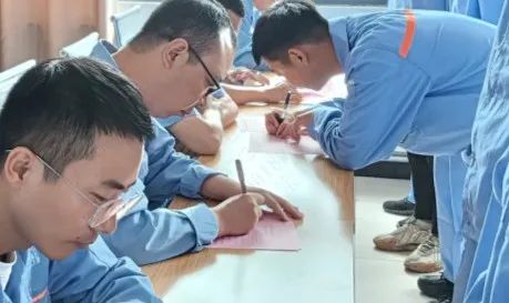 乐动平台管业举行“匠心凝聚、薪火相传”拜师仪式